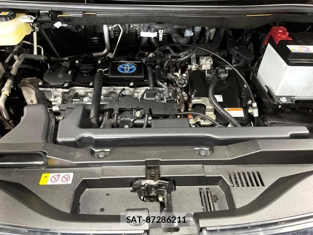 Toyota VOXY 2024-09 8277751-17