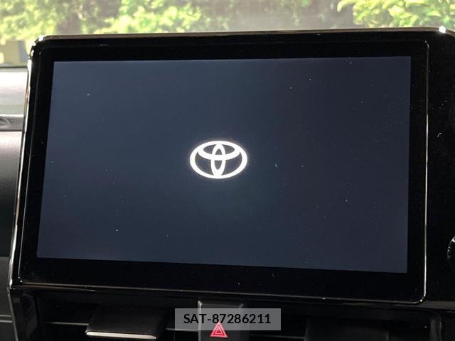 Toyota VOXY 2024-09 8277751-3