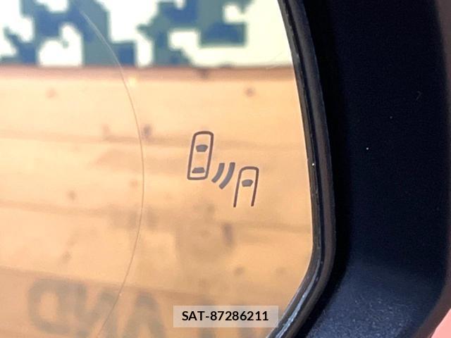 Toyota VOXY 2024-09 8277751-6