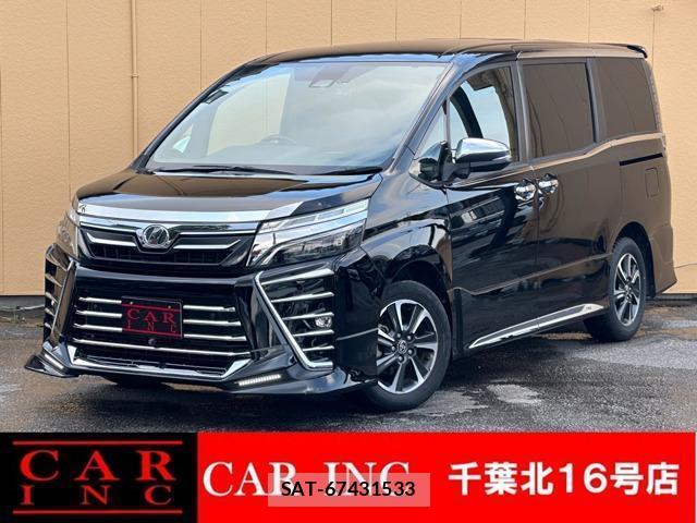 Toyota VOXY 2019-06 8277854-0