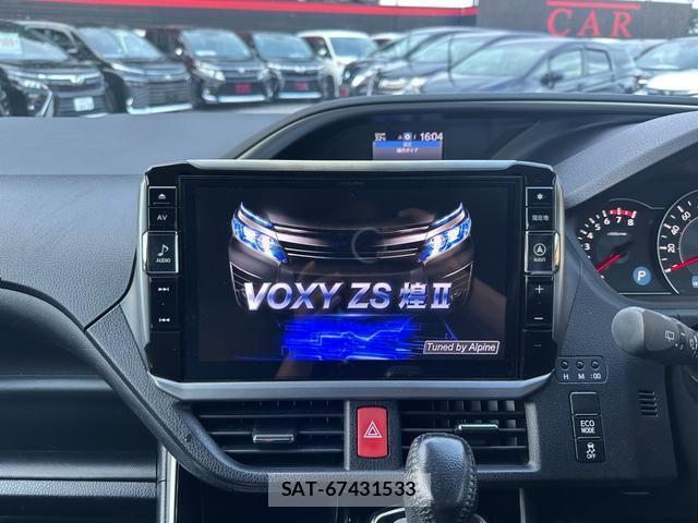 Toyota VOXY 2019-06 8277854-2