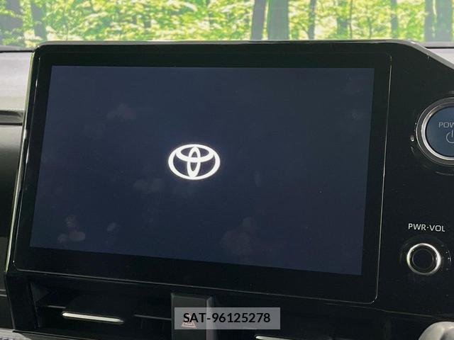 Toyota VOXY 2023-02 8278030-2