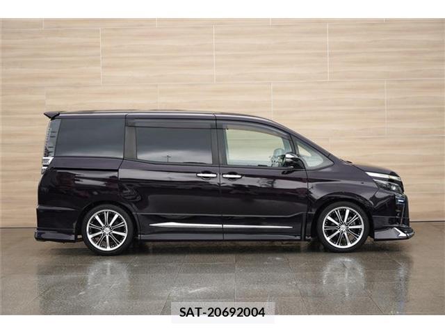 Toyota VOXY 2018-01 8278103-5