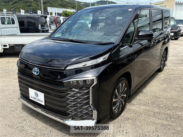 Toyota VOXY 2025-06 8278122-11
