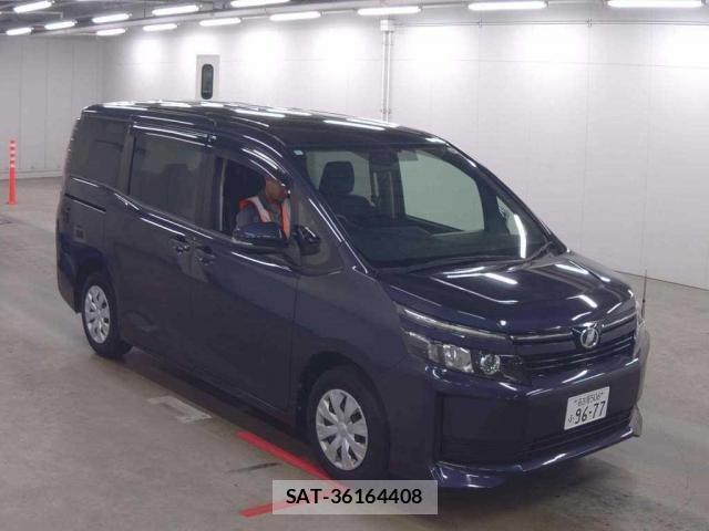 Toyota VOXY 2016-01 8278218-0