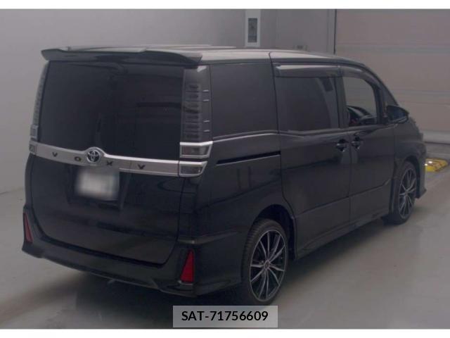 Toyota VOXY 2018 8278324-4