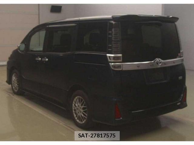Toyota VOXY 2021-08 8278371-1