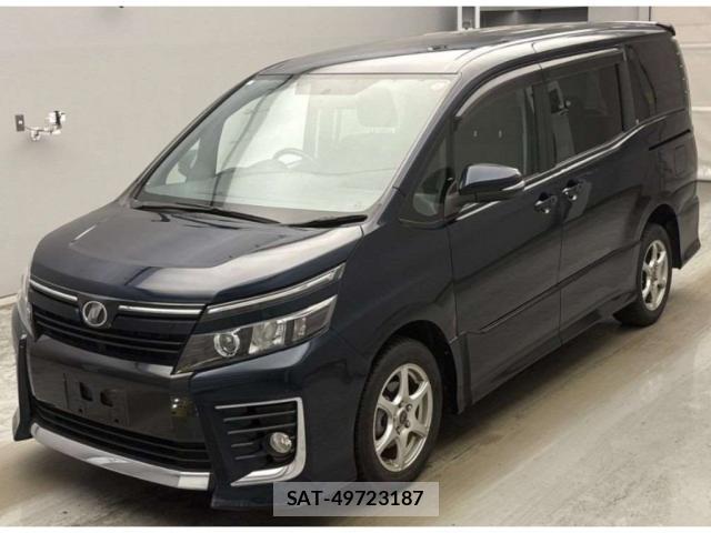 Toyota VOXY 2014-03 8278412-3