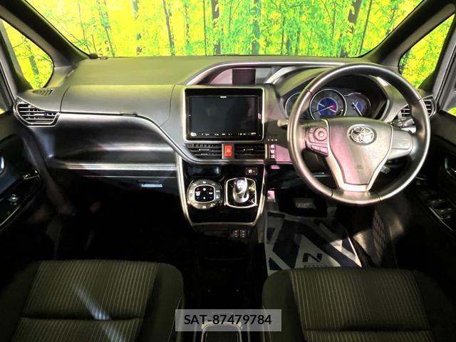 Toyota VOXY 2019-09 8278763-1