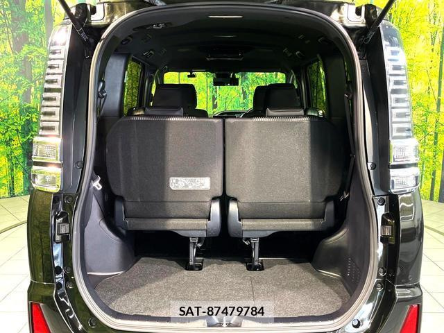 Toyota VOXY 2019-09 8278763-10