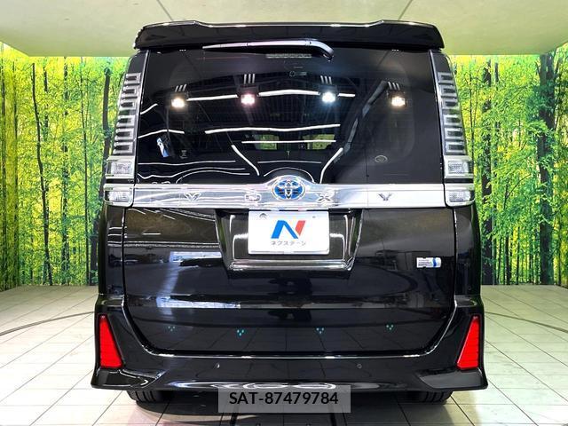 Toyota VOXY 2019-09 8278763-15