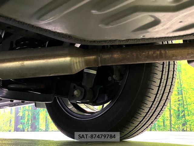 Toyota VOXY 2019-09 8278763-19