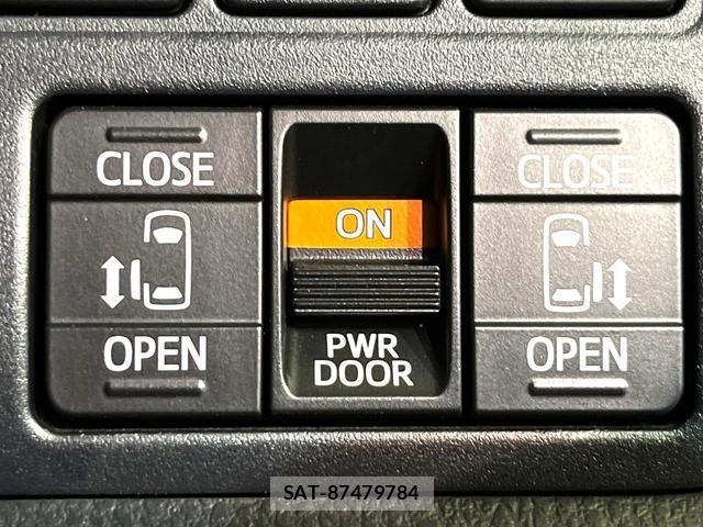 Toyota VOXY 2019-09 8278763-5