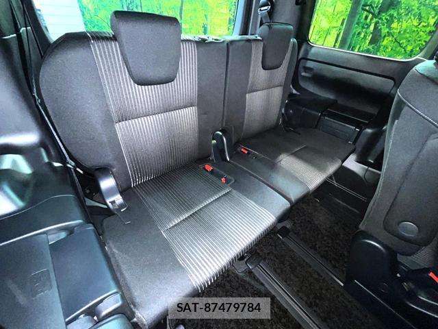 Toyota VOXY 2019-09 8278763-9