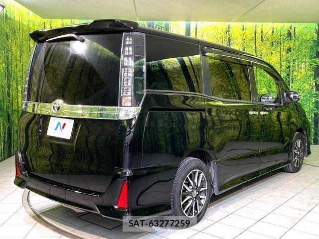 Toyota VOXY 2015-03 8278771-16