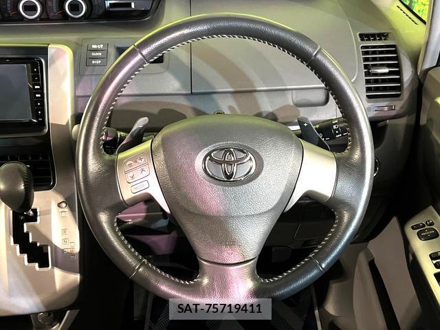 Toyota VOXY 2009-09 8278772-11