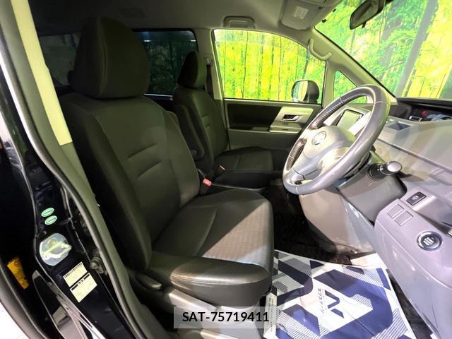 Toyota VOXY 2009-09 8278772-7