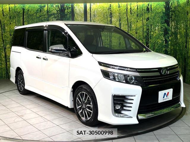 Toyota VOXY 2016-08 8278774-15