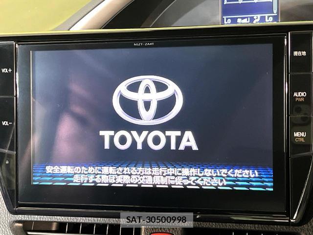 Toyota VOXY 2016-08 8278774-4