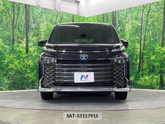 Toyota VOXY 2022-04 8278795-14