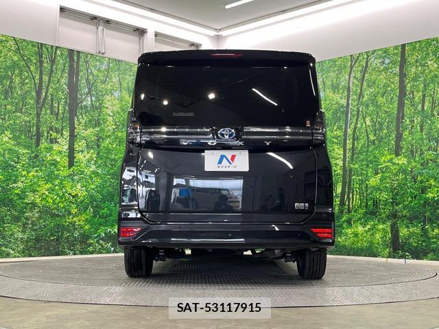 Toyota VOXY 2022-04 8278795-15