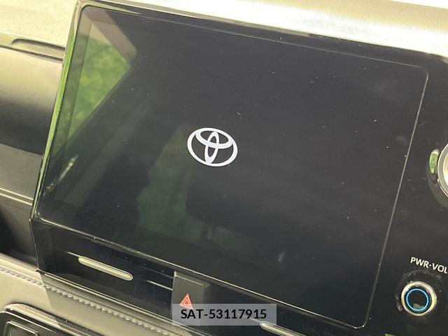 Toyota VOXY 2022-04 8278795-4