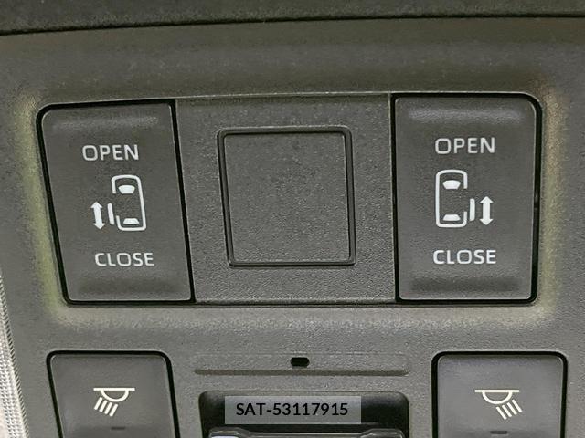 Toyota VOXY 2022-04 8278795-5