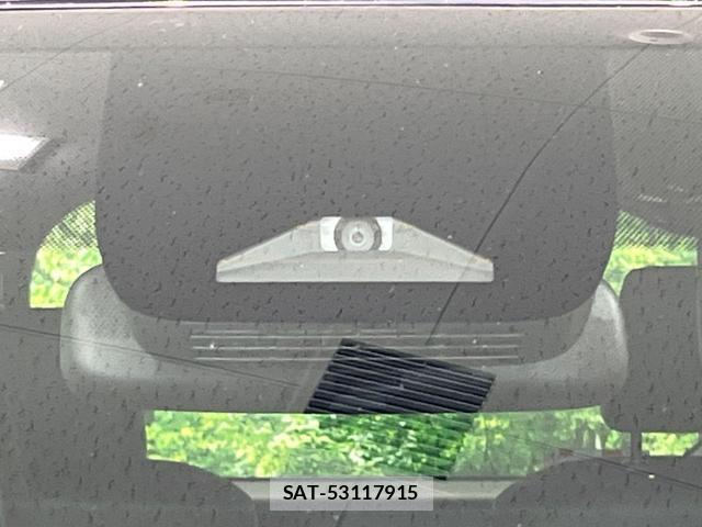 Toyota VOXY 2022-04 8278795-6