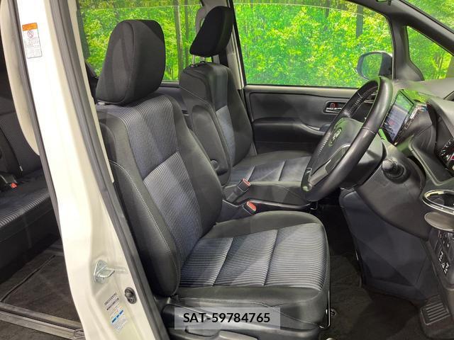 Toyota VOXY 2016-04 8278800-6