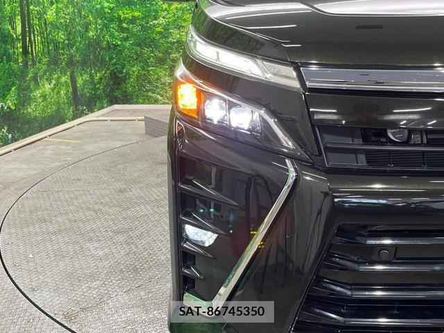 Toyota VOXY 2021-08 8278802-12