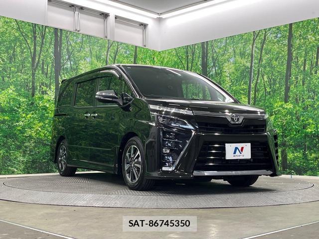 Toyota VOXY 2021-08 8278802-15