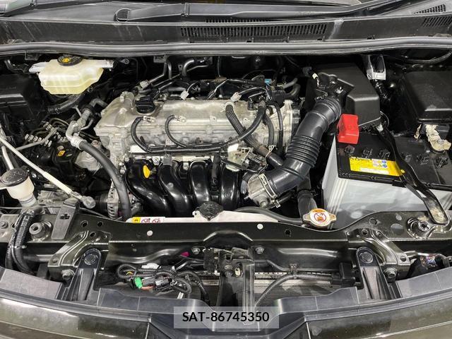 Toyota VOXY 2021-08 8278802-17