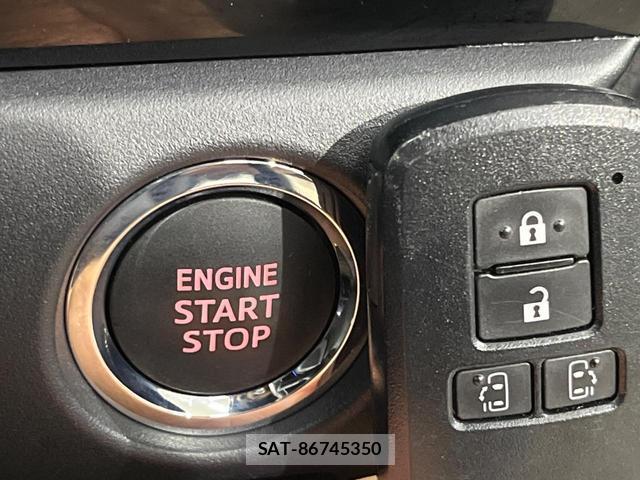 Toyota VOXY 2021-08 8278802-6