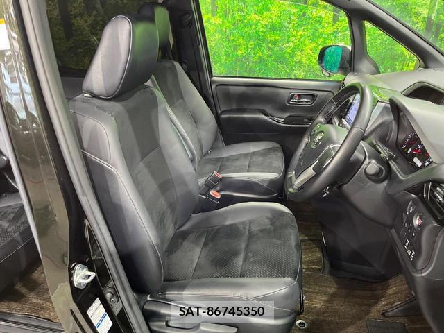 Toyota VOXY 2021-08 8278802-7