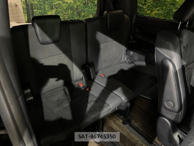 Toyota VOXY 2021-08 8278802-8