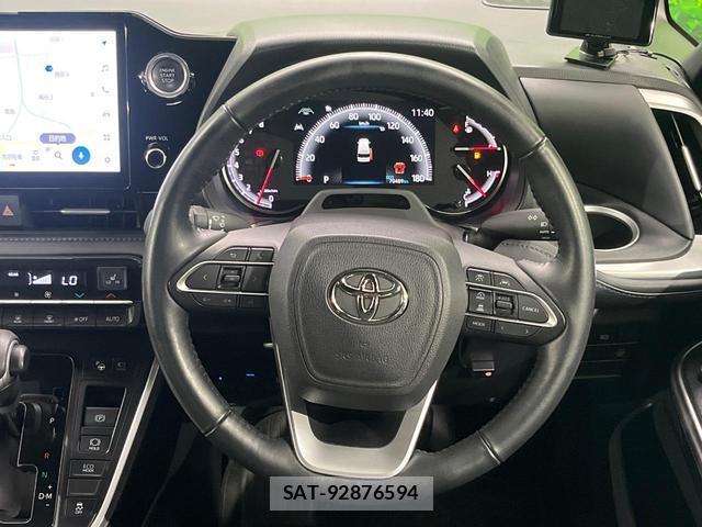 Toyota VOXY 2022-04 8278812-10