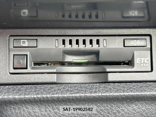 Toyota VOXY 2020-12 8278818-6