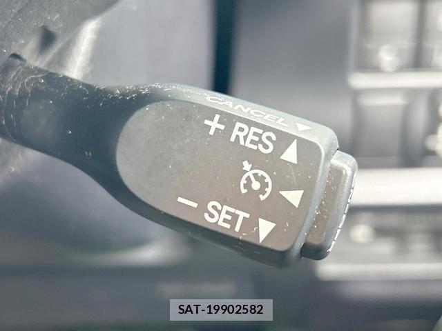 Toyota VOXY 2020-12 8278818-8