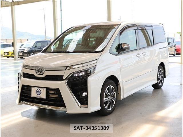 Toyota VOXY 2021-08 8279056-0