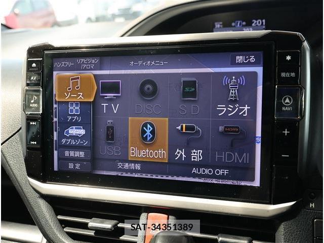 Toyota VOXY 2021-08 8279056-2