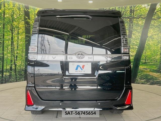 Toyota VOXY 2019-09 8279121-15