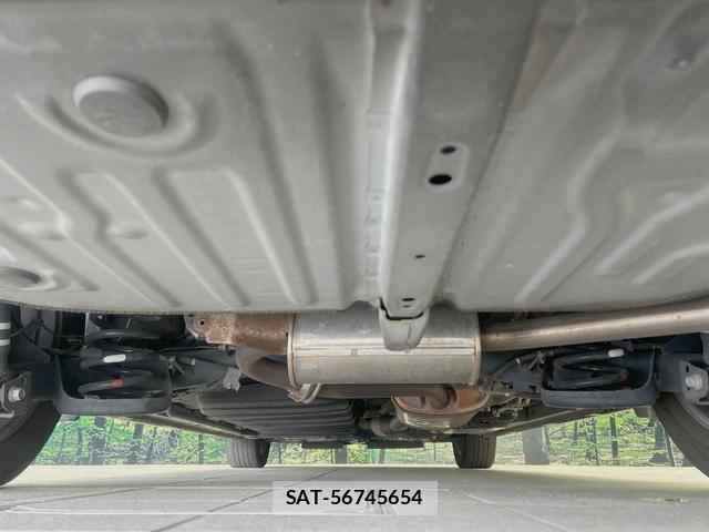 Toyota VOXY 2019-09 8279121-19