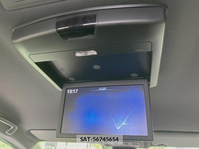 Toyota VOXY 2019-09 8279121-4
