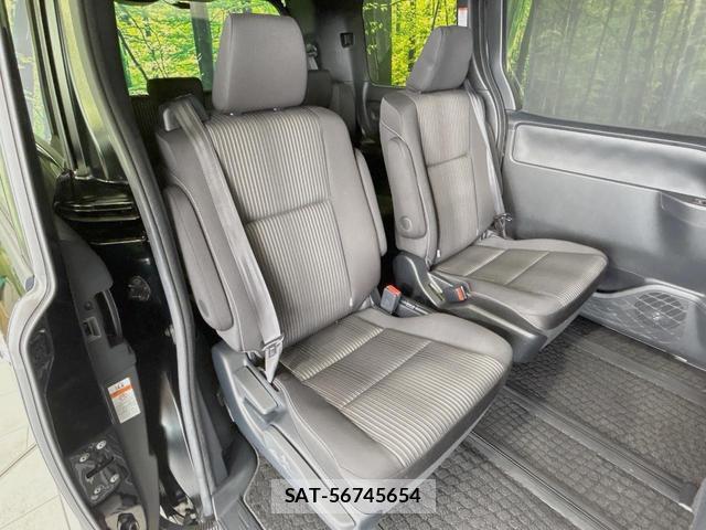 Toyota VOXY 2019-09 8279121-8