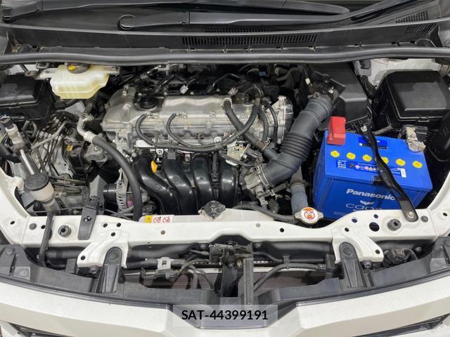 Toyota VOXY 2020-07 8279279-18
