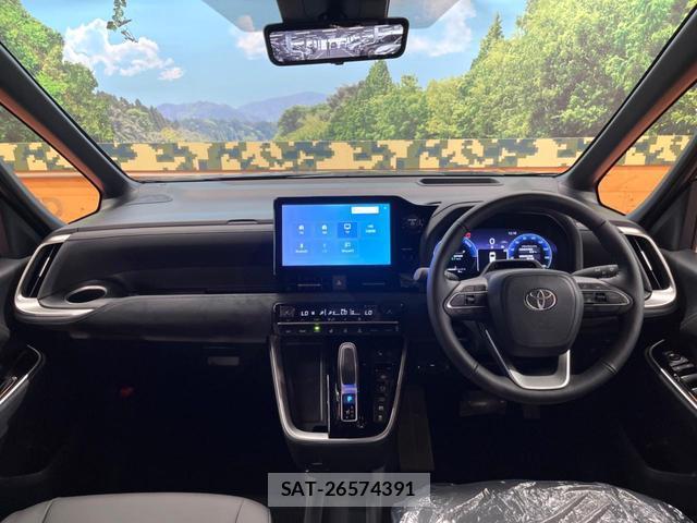 Toyota VOXY 2026-07 8279334-1