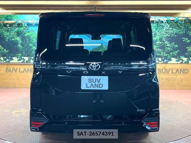 Toyota VOXY 2026-07 8279334-16