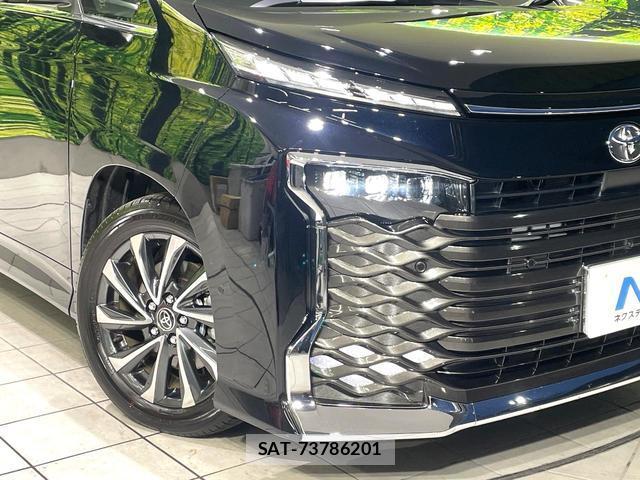 Toyota VOXY 2026-05 8279487-11