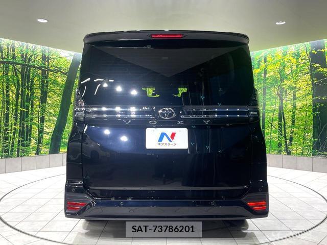 Toyota VOXY 2026-05 8279487-14
