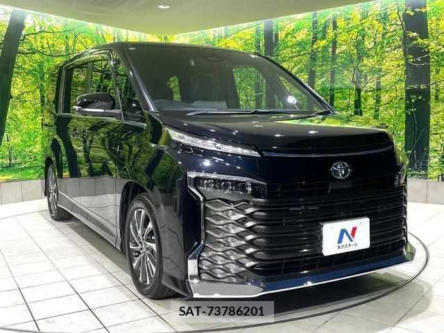 Toyota VOXY 2026-05 8279487-15